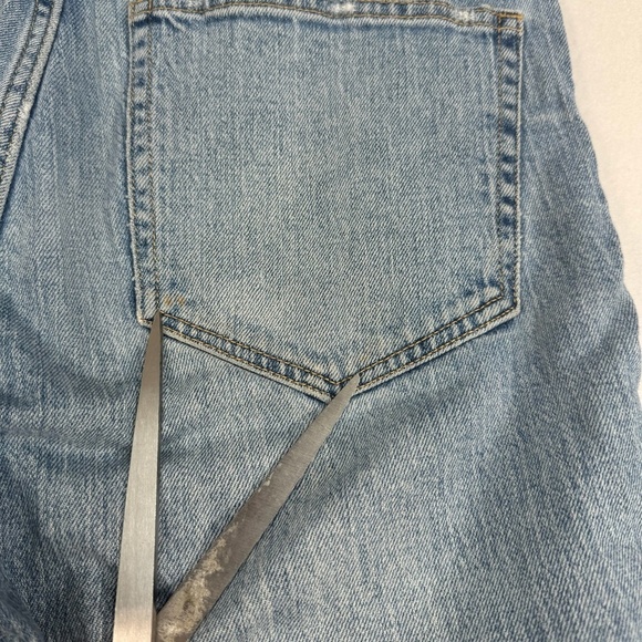 H&M Conscious Straight Leg Button Fly Jeans Womens Size 6 Light Wash Mid Rise - Picture 14 of 14